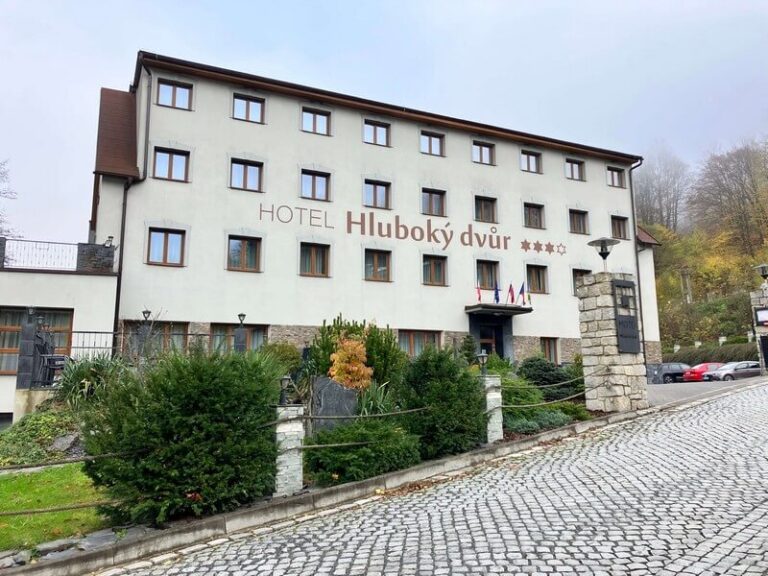 Tipy na ubytování #20 Hluboký Dvůr, Hrubá Voda